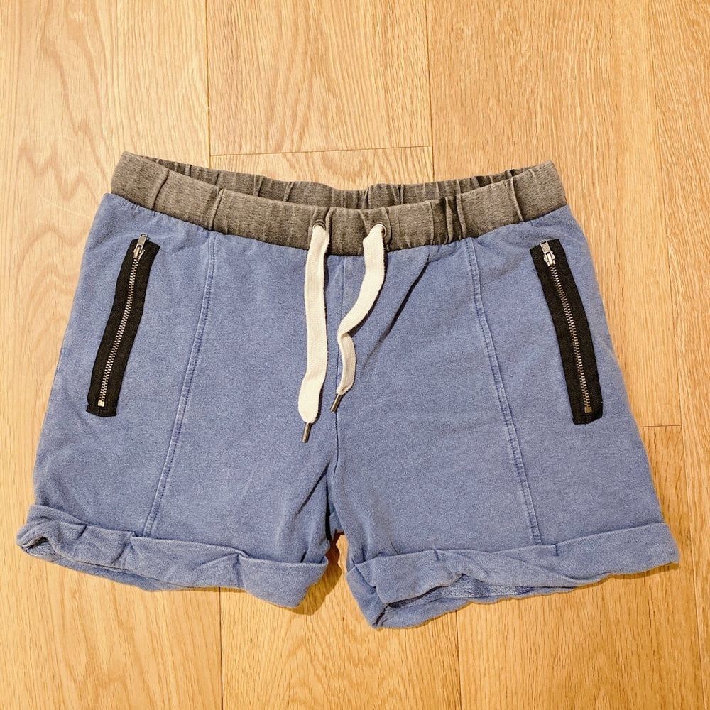 Topshop Sweat Shorts with zipper pockets sz 6